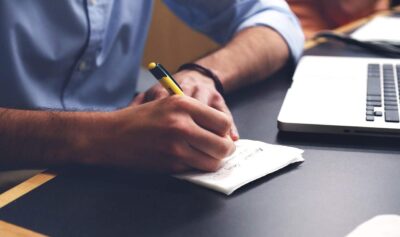 Πώς αλληλεπιδρούν οι πολίτες με τις δημόσιες αρχές στο διαδίκτυο;